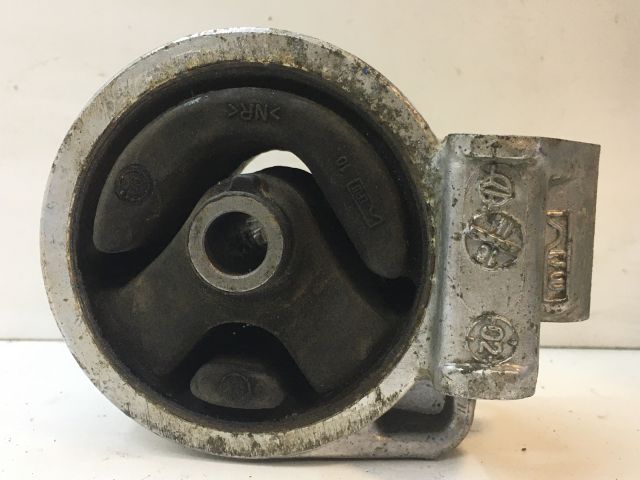 bontott VOLVO S40 Motor Tartó Bak (Pozíciófüggetlen)