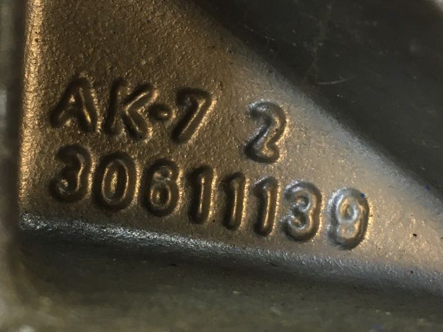 bontott VOLVO S40 Motor Tartó Bak (Pozíciófüggetlen)