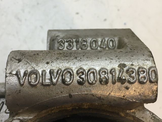 bontott VOLVO S40 Motor Tartó Bak (Pozíciófüggetlen)