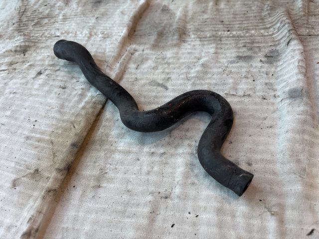 bontott VOLVO S40 Vízcső