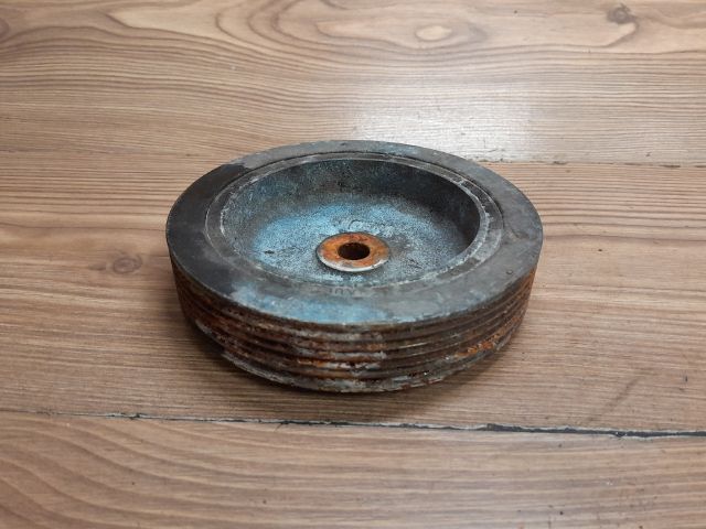 bontott VOLVO S40 Főtengely Szíjtárcsa