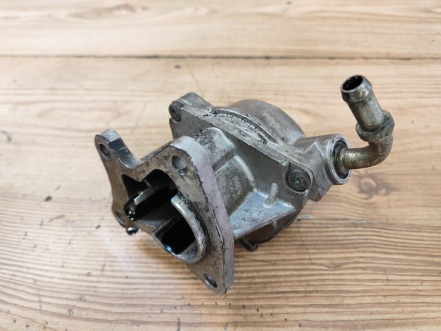 bontott VOLVO S40 Vákumpumpa