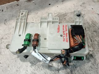 bontott VOLVO S40 Biztosítéktábla Motortér