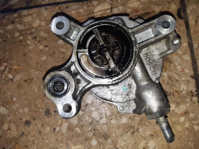 bontott VOLVO S40 Vákumpumpa