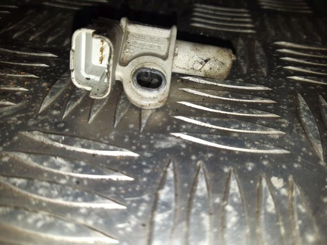 bontott VOLVO S40 Vezérműtengely Fordulatszám Jeladó