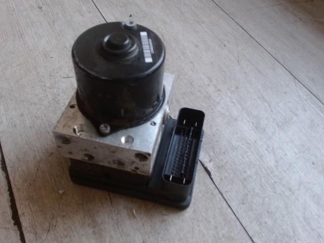 bontott VOLVO S40 ABS Kocka