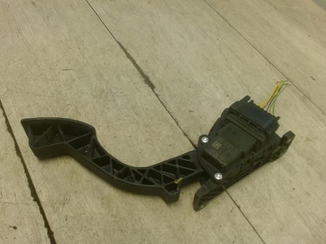 bontott VOLVO S40 Gázpedál (Elektromos)