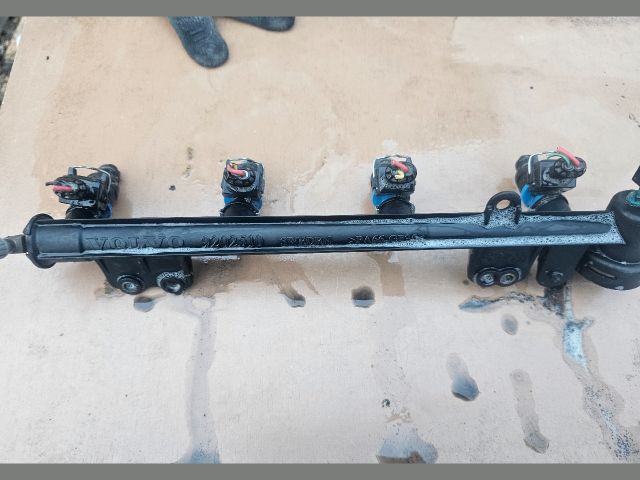 bontott VOLVO S40 Porlasztó Sor / Híd