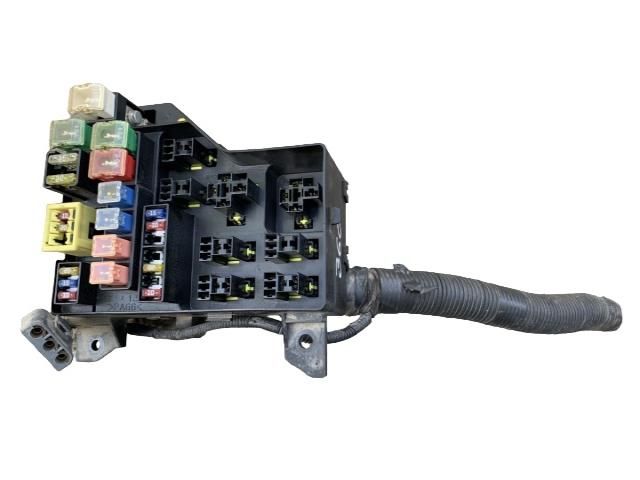 bontott VOLVO S40 Biztosítéktábla Motortér