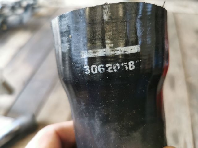 bontott VOLVO S40 Turbócső