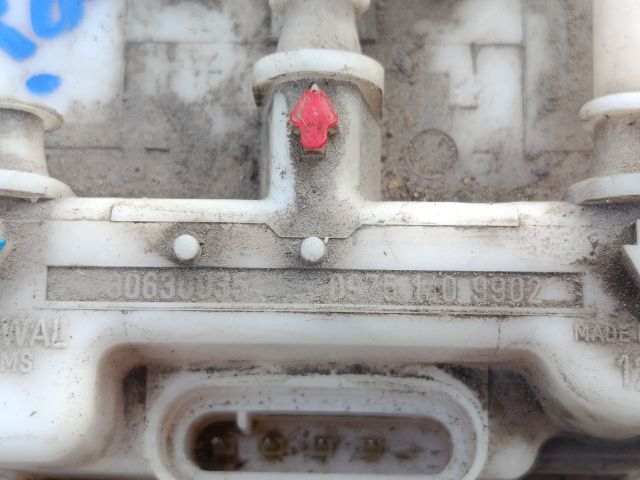 bontott VOLVO S40 Üzemanyag Szivattyú