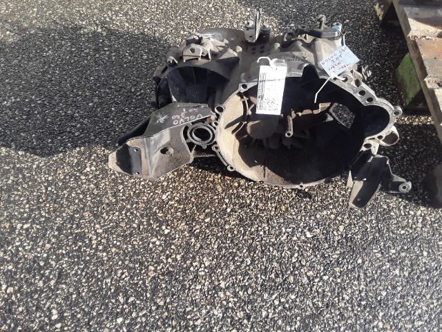 bontott VOLVO S40 Váltó (Mechanikus)