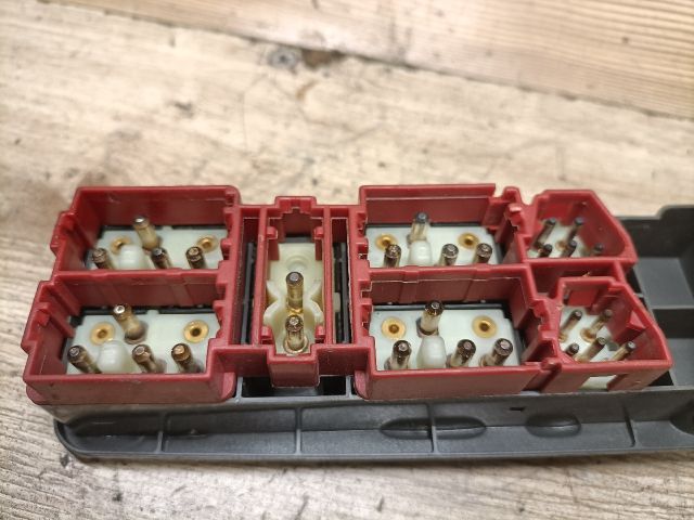 bontott VOLVO S40 Ablakemelő és Tükör Kapcsoló