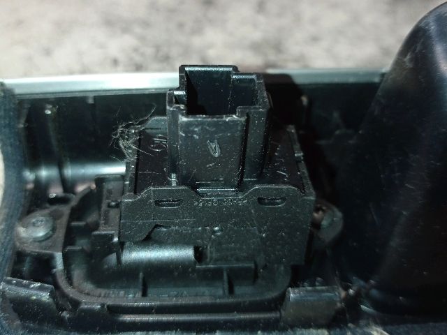 bontott VOLVO S40 Ablakemelő Kapcsoló (Pozíciófüggetlen)