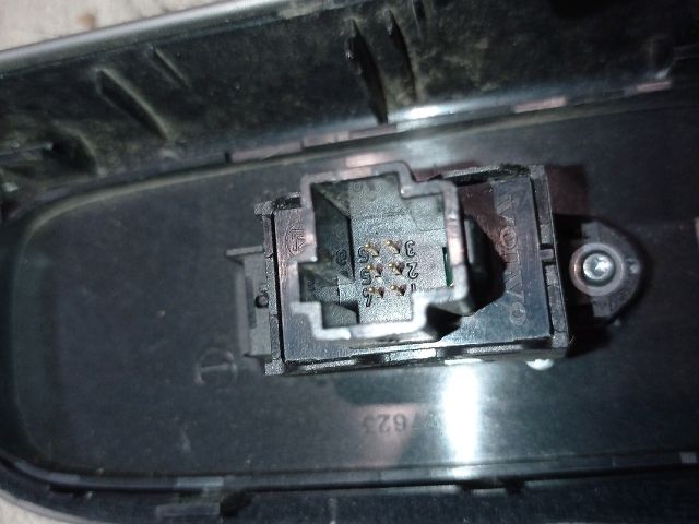 bontott VOLVO S40 Ablakemelő Kapcsoló (Pozíciófüggetlen)