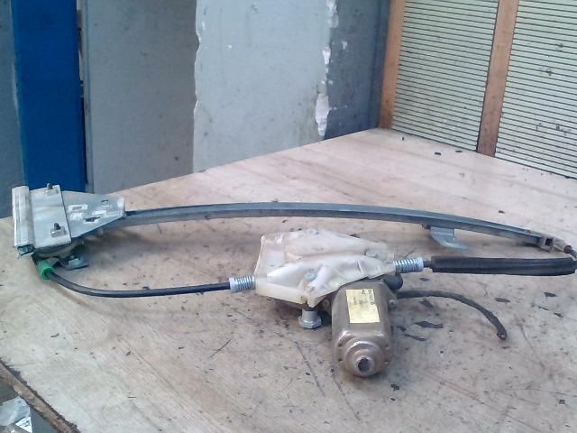 bontott VOLVO S40 Bal első Ablakemelő Szerkezet (Elektromos)