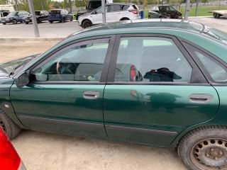 bontott VOLVO S40 Bal első Ajtó (Részeivel)