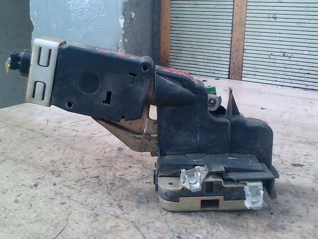 bontott VOLVO S40 Bal első Ajtózár