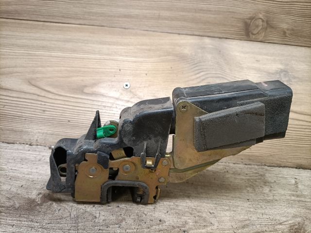 bontott VOLVO S40 Bal első Ajtózár