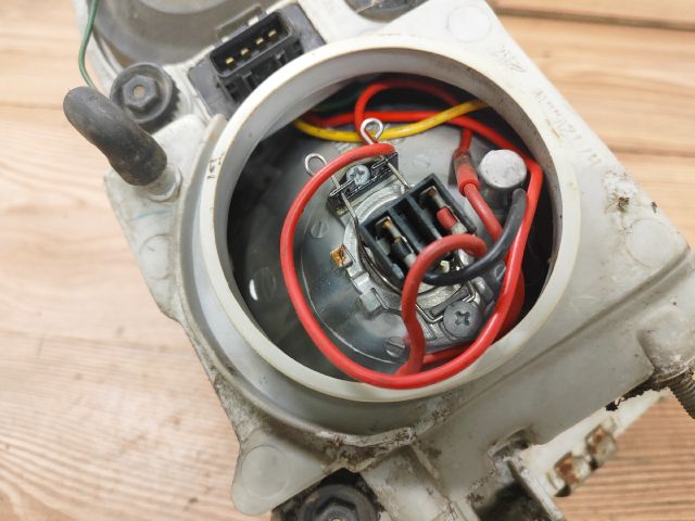 bontott VOLVO S40 Bal Fényszóró