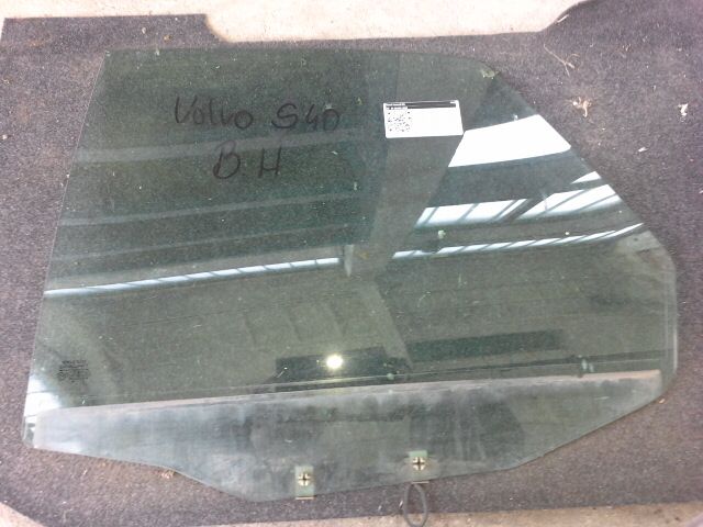 bontott VOLVO S40 Bal hátsó Ablak