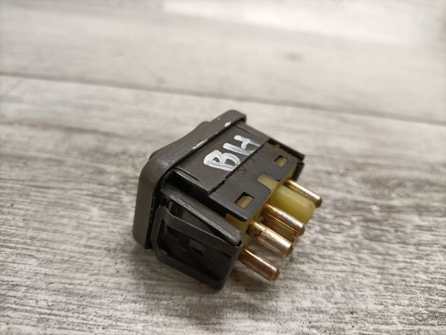 bontott VOLVO S40 Bal hátsó Ablakemelő Kapcsoló