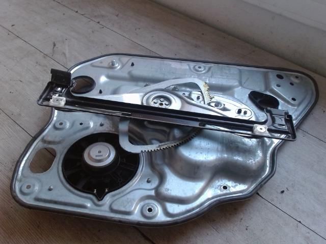 bontott VOLVO S40 Bal hátsó Ablakemelő Szerkezet (Elektromos)