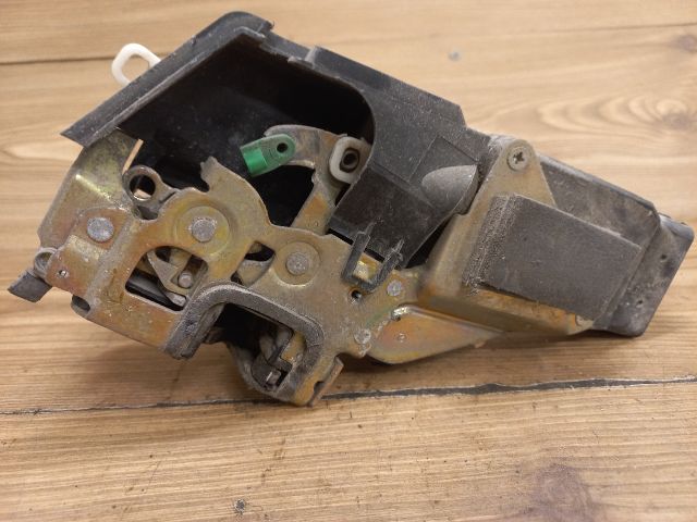 bontott VOLVO S40 Bal hátsó Ajtózár