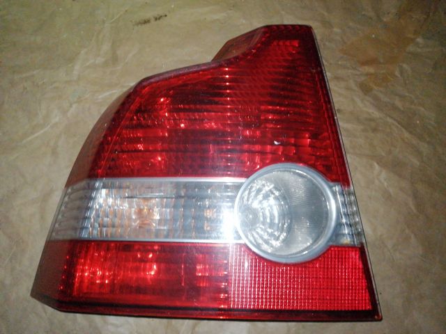 bontott VOLVO S40 Bal Hátsó Lámpa