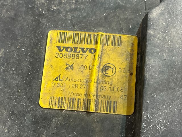 bontott VOLVO S40 Bal Xenon Fényszóró