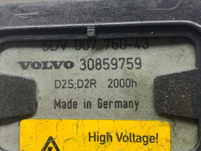 bontott VOLVO S40 Bal Xenon Fényszóró