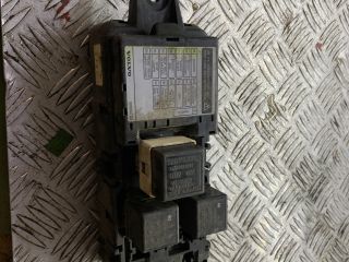 bontott VOLVO S40 Biztosítéktábla Utastér