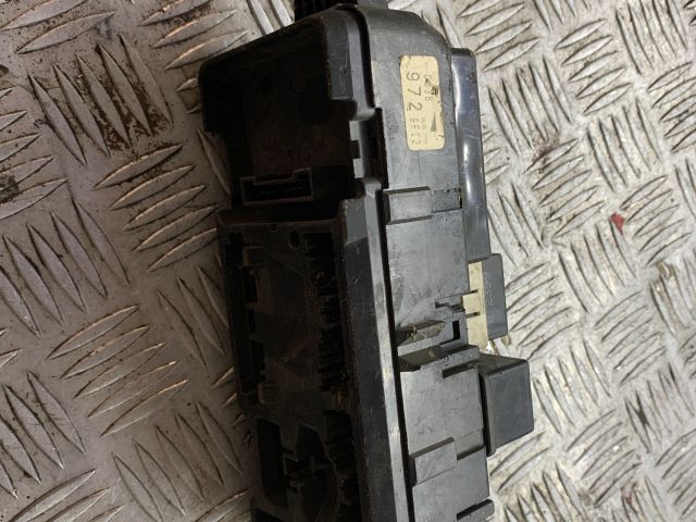 bontott VOLVO S40 Biztosítéktábla Utastér