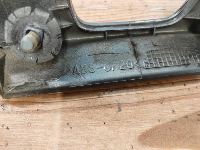 bontott VOLVO S40 Csomagtérajtó Díszléc