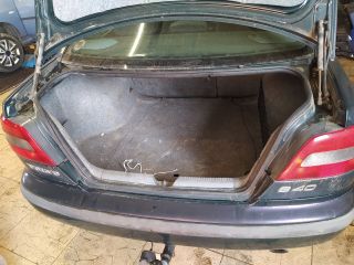 bontott VOLVO S40 Csomagtérajtó Díszléc