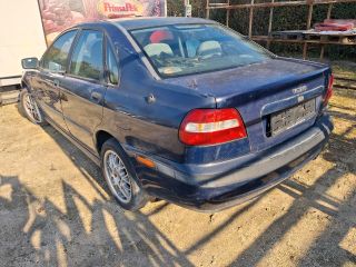 bontott VOLVO S40 Csomagtérajtó (Részeivel)