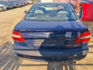 bontott VOLVO S40 Csomagtérajtó (Részeivel)