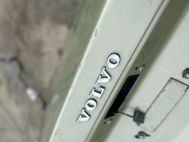 bontott VOLVO S40 Csomagtérajtó (Üres lemez)