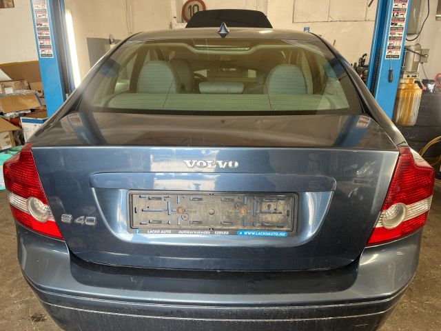 bontott VOLVO S40 Csomagtérajtó (Üres lemez)