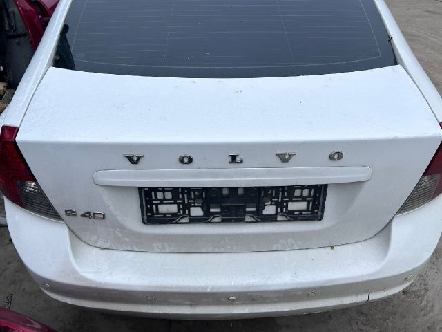 bontott VOLVO S40 Csomagtérajtó (Üres lemez)
