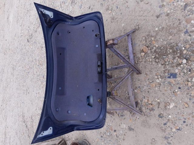 bontott VOLVO S40 Csomagtérajtó (Üres lemez)