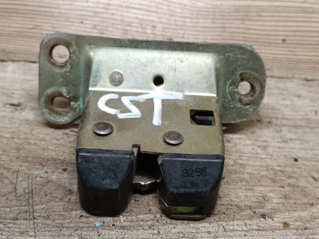 bontott VOLVO S40 Csomagtérajtó Zárszerkezet