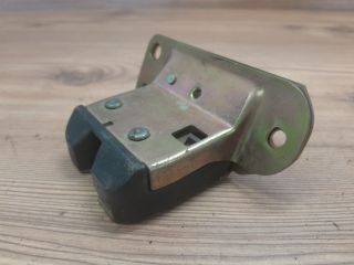 bontott VOLVO S40 Csomagtérajtó Zárszerkezet