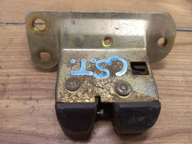 bontott VOLVO S40 Csomagtérajtó Zárszerkezet