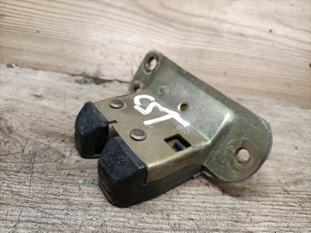 bontott VOLVO S40 Csomagtérajtó Zárszerkezet