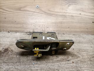 bontott VOLVO S40 Csomagtérajtó Zárszerkezet