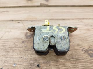 bontott VOLVO S40 Csomagtérajtó Zárszerkezet