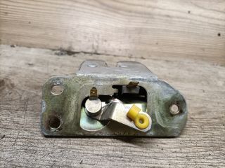 bontott VOLVO S40 Csomagtérajtó Zárszerkezet