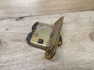 bontott VOLVO S40 Csomagtérajtó Zárszerkezet