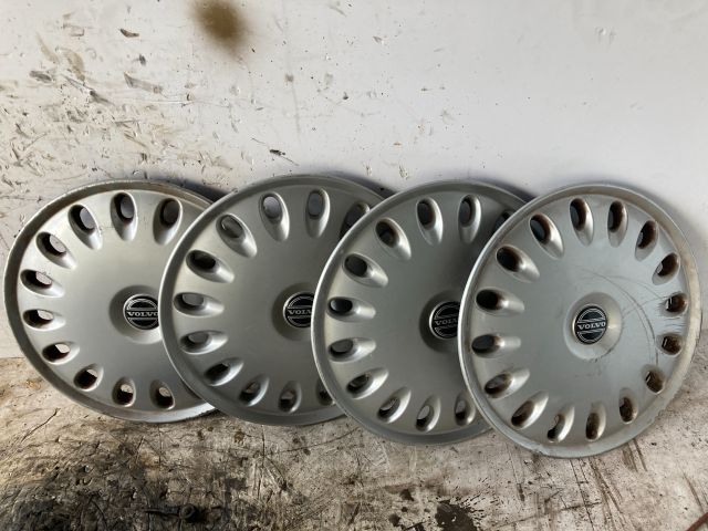 bontott VOLVO S40 Dísztárcsa Szett